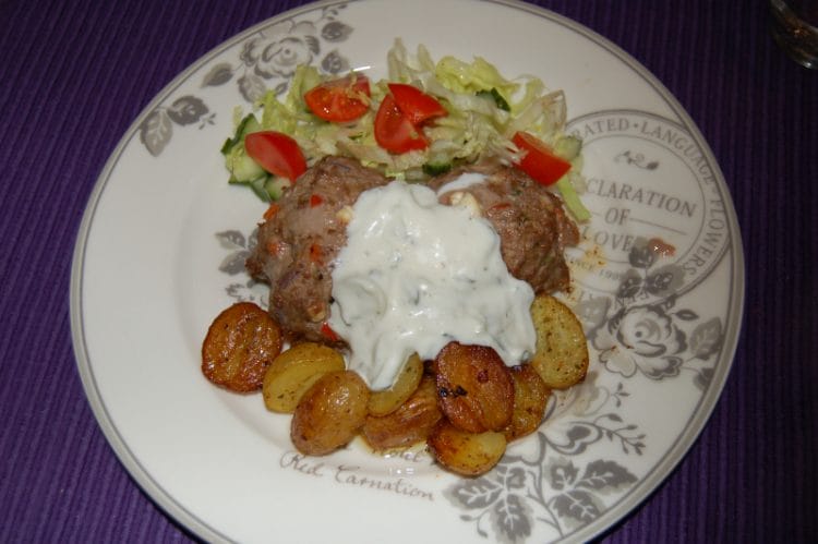 Feta cheese steaks with tzatziki Feta cheese steaks with tzatziki