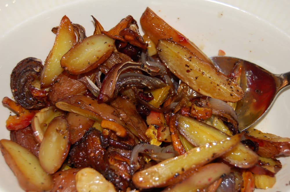 Ovnsbakte rotgrønnsaker med kantareller