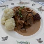 Reinsdyrfilet med jegersaus