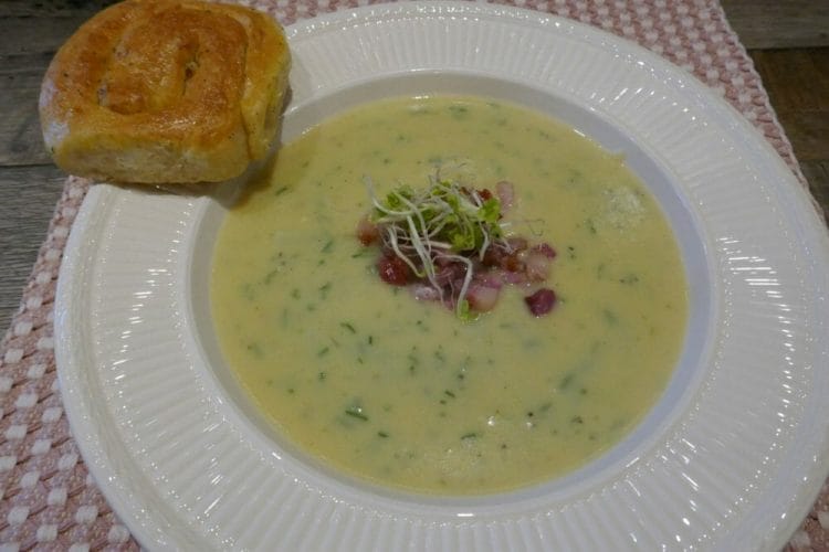 Potato and leek soup with garlic zest