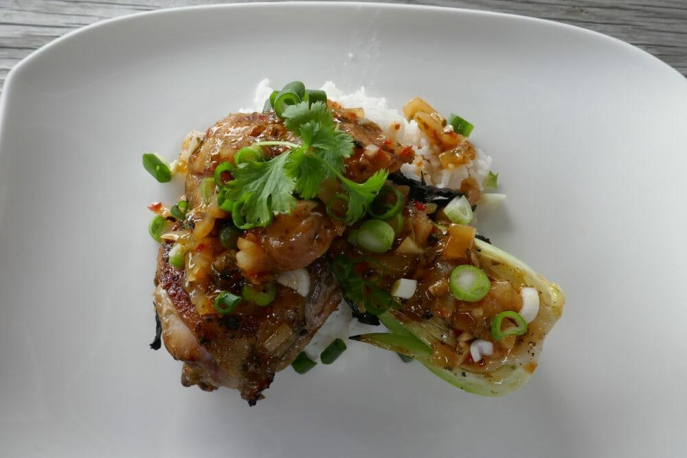 Kylling med bok choy og sweet chili sauce Kylling med bok choy og sweet chili sauce