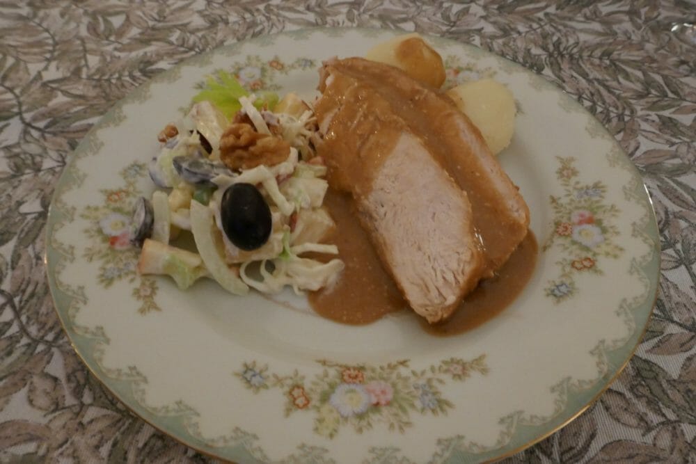 Mammas kalkun med waldorfsalat og fløtesaus