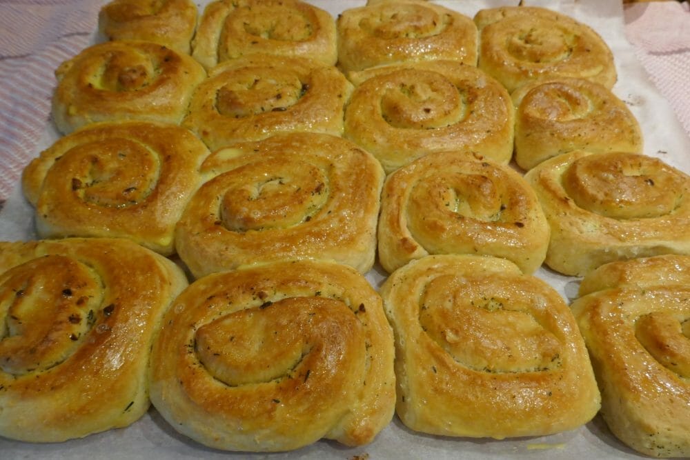 Hvitløk og urter i svingen - hvitløks- og urtesnurrer