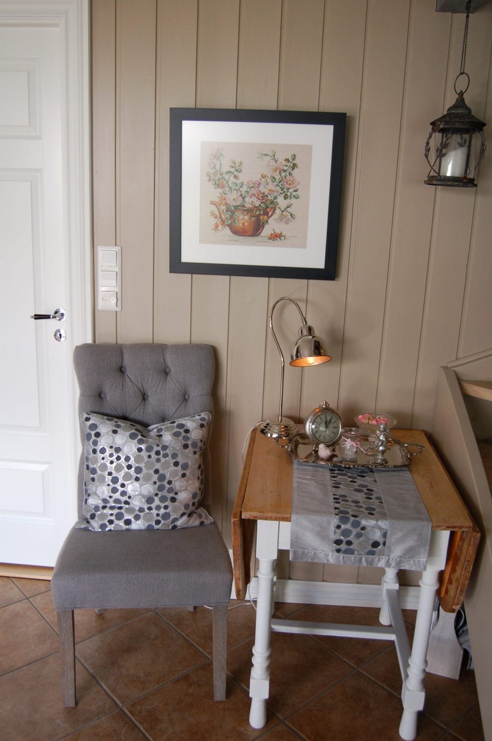 En koselig krok ved trappen opp til 2. etasje