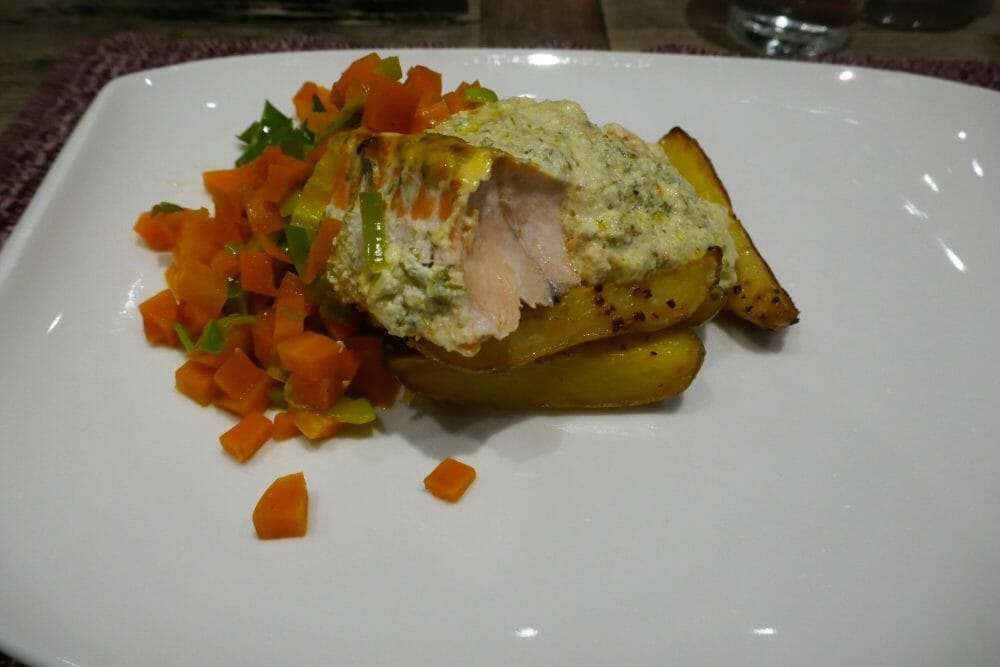 Sitron- og urtebakt laks