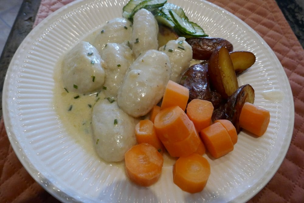 Hvordan friske opp trøtte fiskeboller?