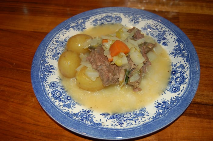 Weekly menu for week 4 Fresh soup with sour and sweet sauce and globe