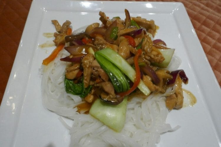 Ukemeny 2 Kylling og bok choy i teriyakisaus