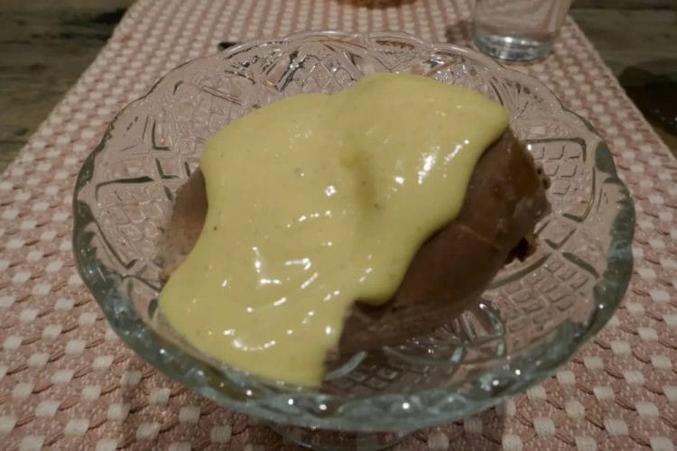 Weekly menu for week 50 Chocolate pudding with custard