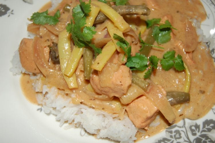 Thai green curry with chicken and pretzels