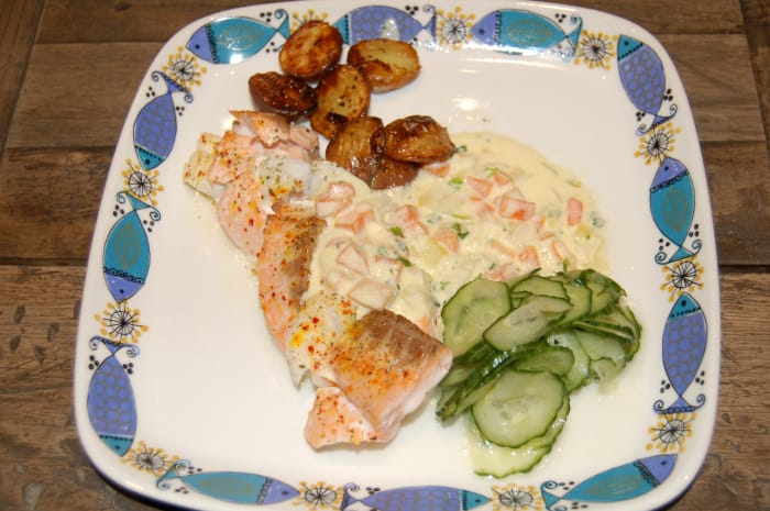 Braided fish with delicious pasty sauce Braided fish with delicious pasty sauce