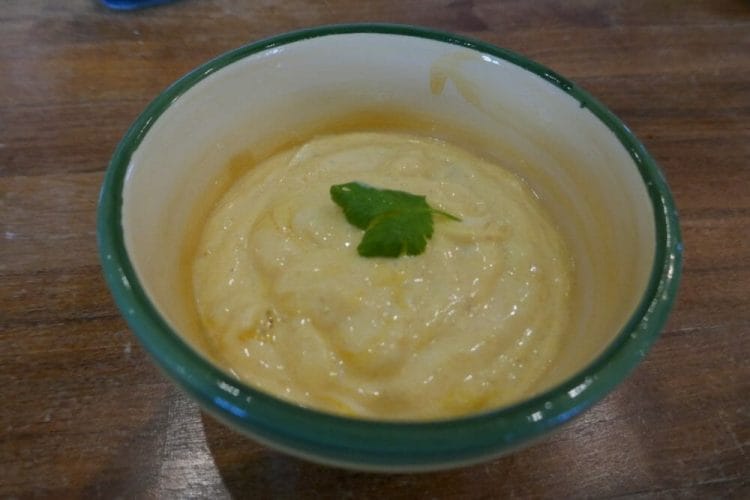 Yoghurtsaus med mango