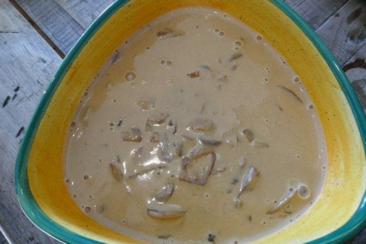 Konjakk- og soppsaus Konjakk- og soppsaus