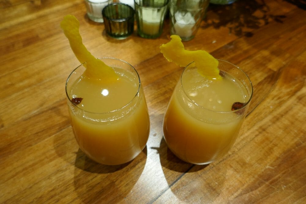 Varm epletoddy eller Hot Mulled Cider Varm epletoddy eller Hot Mulled Cider