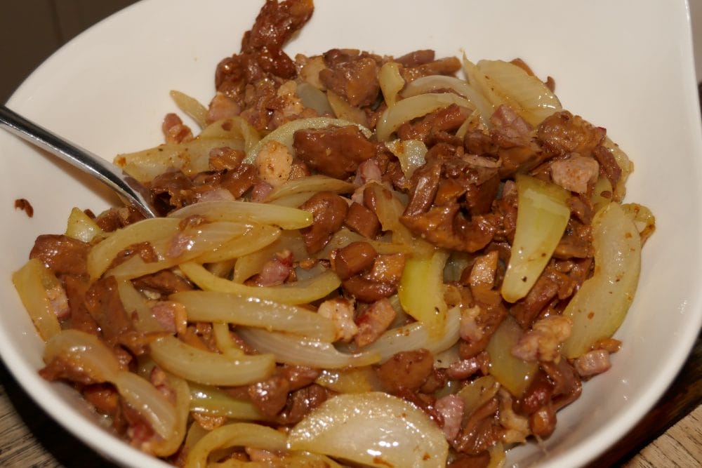 Kantareller med løk og bacon Kantareller med løk og bacon