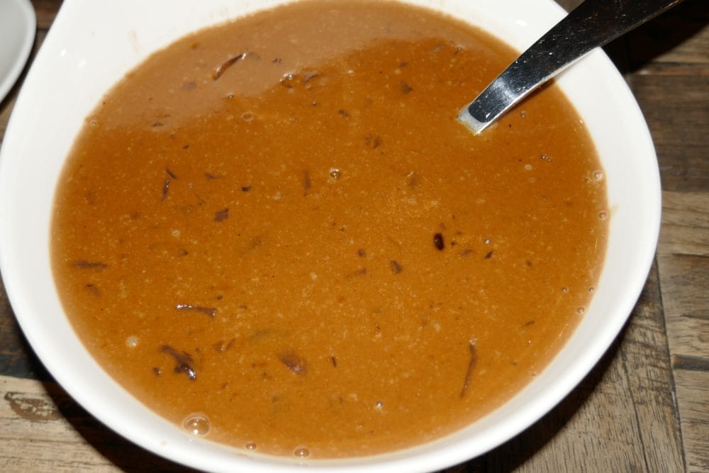 Kalvefilet med parmesanpoteter og soppsaus