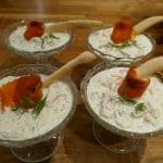 Skalldyrsalat med røkt ørret
