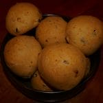 Rundstykker med oliven og soltørket tomat