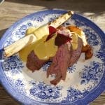 Kalvefilet med bearnaisesaus og båtpoteter