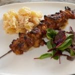 Kyllingspyd med patatas bravas