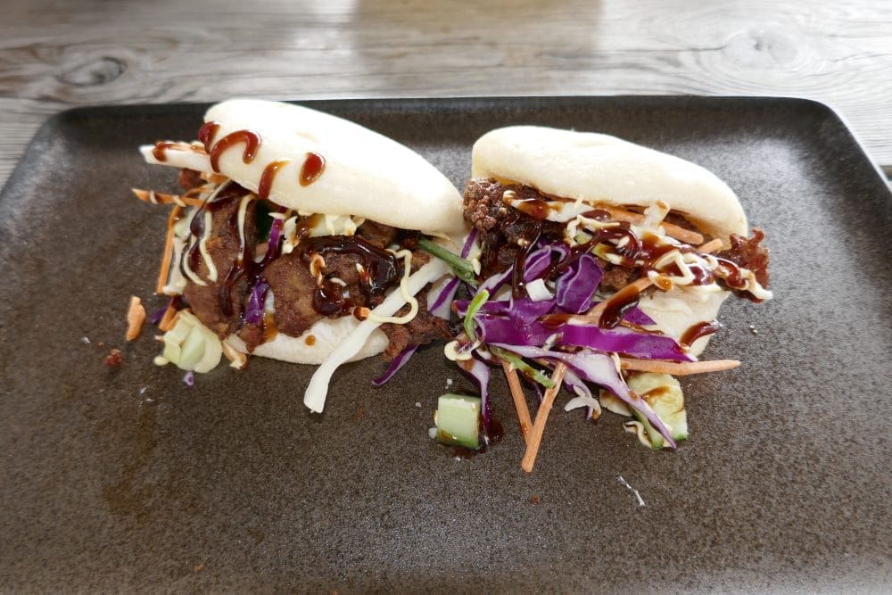 Bao buns med crispy kyllingbryst