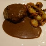 Elgkaker i brun saus