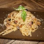 Pasta med sopp og bacon