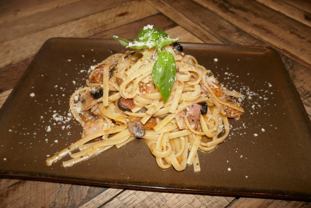 Pasta med sopp og bacon