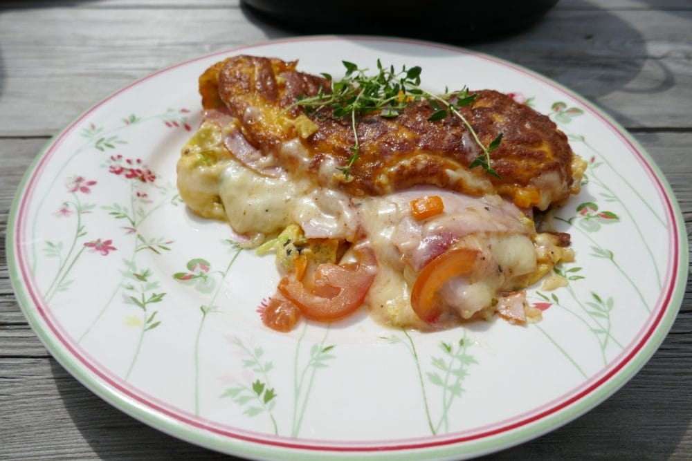 Omelett med ost og pragerskinke