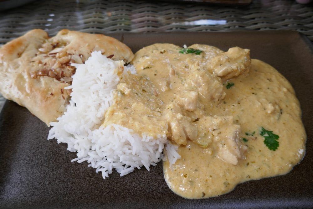 Kylling Nawabi med ris og nawabinan
