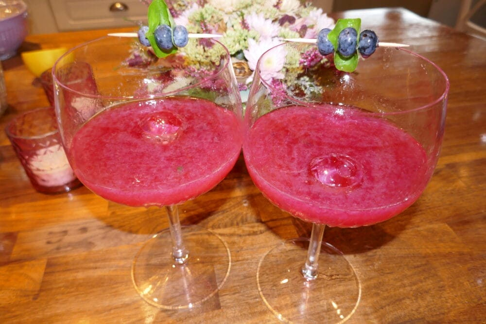 Blåbær- og basilikumsmash