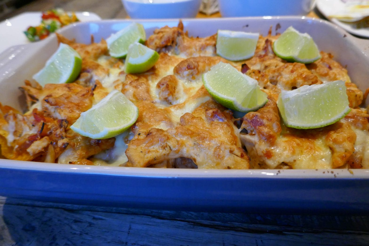 Gratinerte nachos med kylling