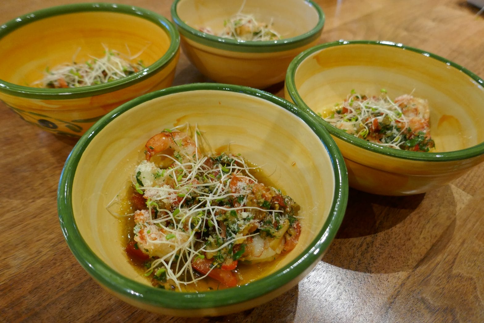 Italiensk forrett med argentinske villreker eller scampi