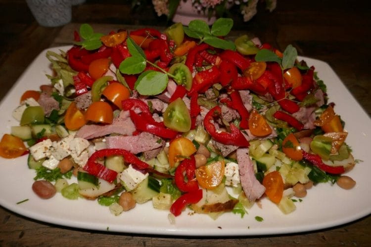 Greek salad with beef