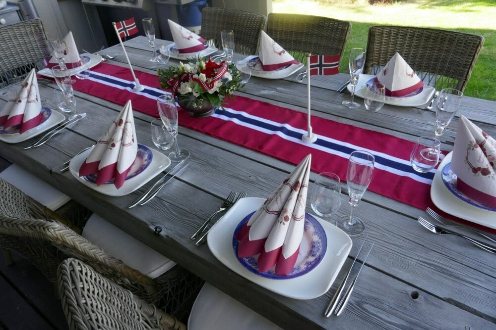 Nasjonaldagen med koselig frokost