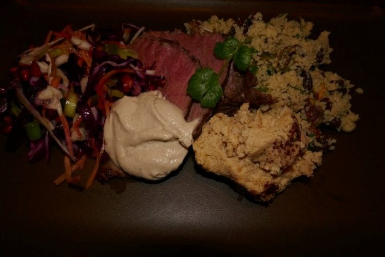 Tenderloin with hummus and tahini sauce Tenderloin with hummus and tahini sauce