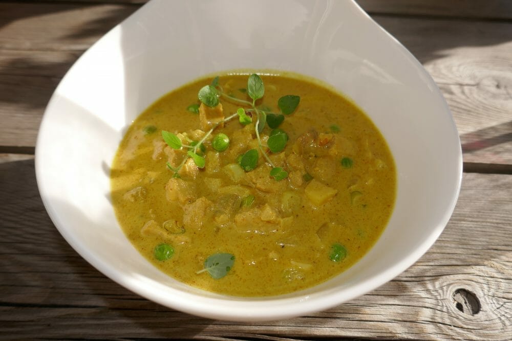 Karrisuppe med svinekjøtt Karrisuppe med svinekjøtt