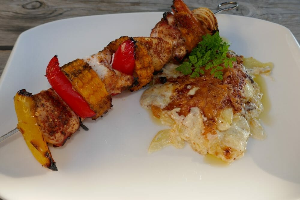 Grillspyd med gratinerte blåskimmelpoteter