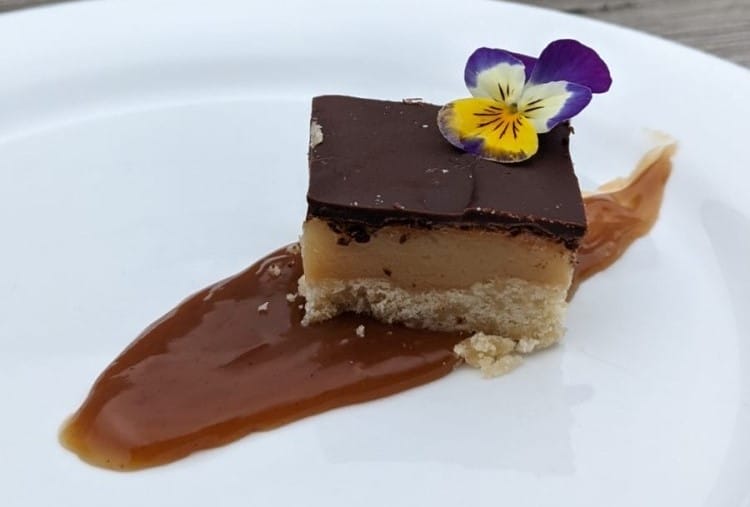 Ukemeny for uke 23 Mammas shortbread med karamell og sjokolade