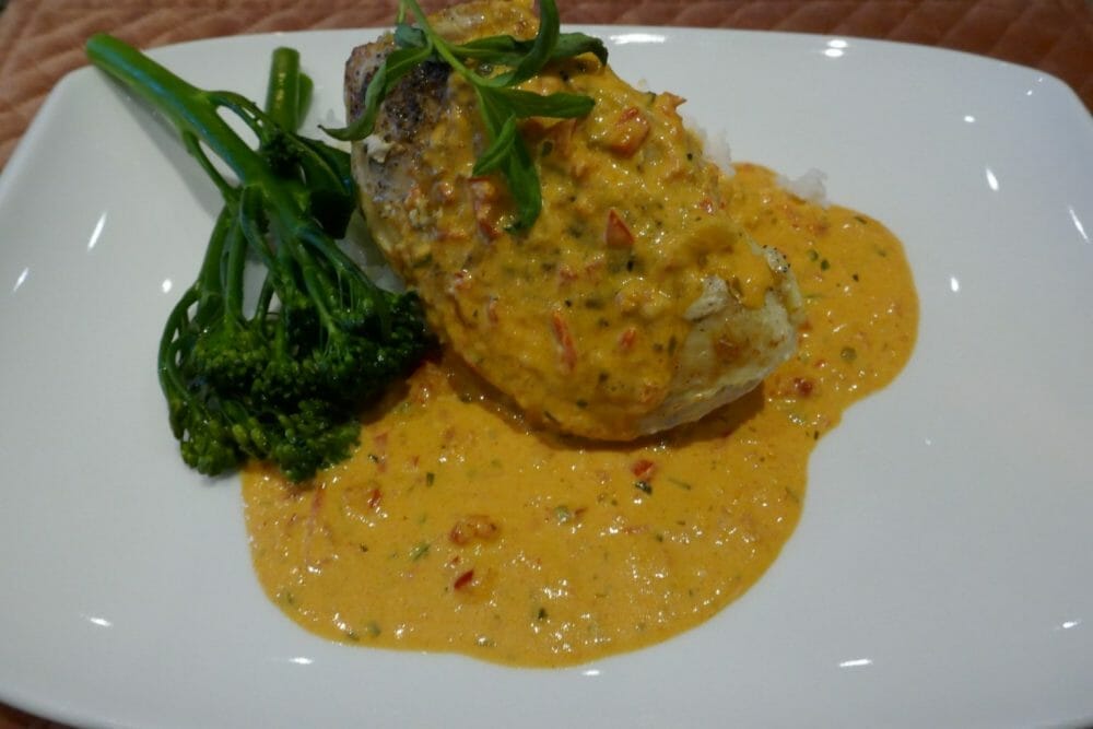 Kyllingfilet med bretagnesaus