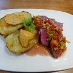 Côte de boeuf med bakt potet, kryddersmør og salsa