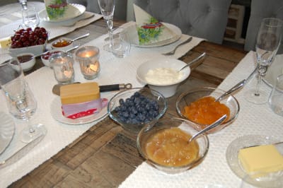 17. mai = champagne- og vaffelfrokost